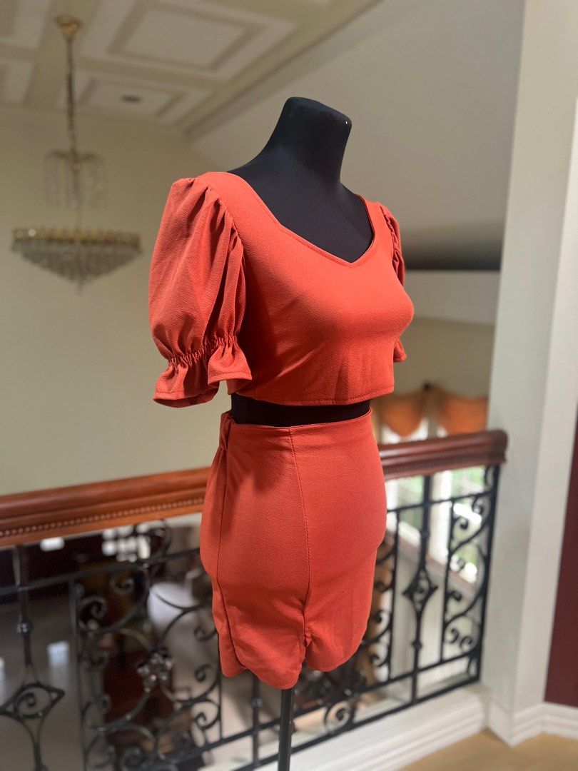Orange / Rust Coordinate Dress with puffy Sleeves (Category: Sets or Coordinates) located in Makati City. Submitted by VersatileBabe (Listing ID 1228382802, Image 3). Description: .