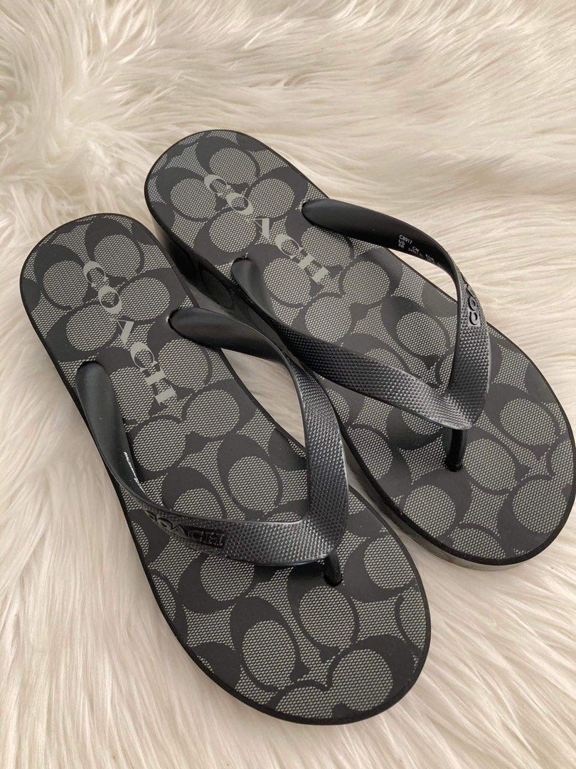 Coach flip hotsell flops size 7