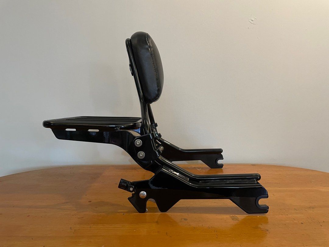 Original HarleyDavidson Detachable Backrest with Luggage Rack, Motorcycles, Motorcycle