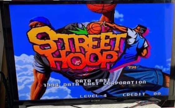 Portable arcade console (Category: Others) located in San Pedro. Submitted by AuthenticBrandedItems (Listing ID 1228251501, Image 2). Description: Portable arcade console 6,688 games installed( no need internet) plug and play .