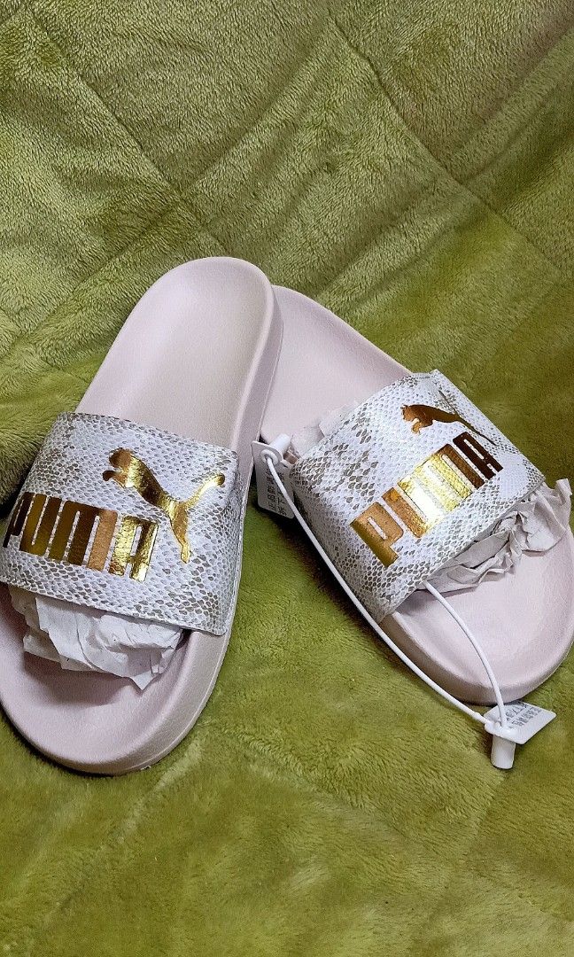 Puma sliders size 4 outlet