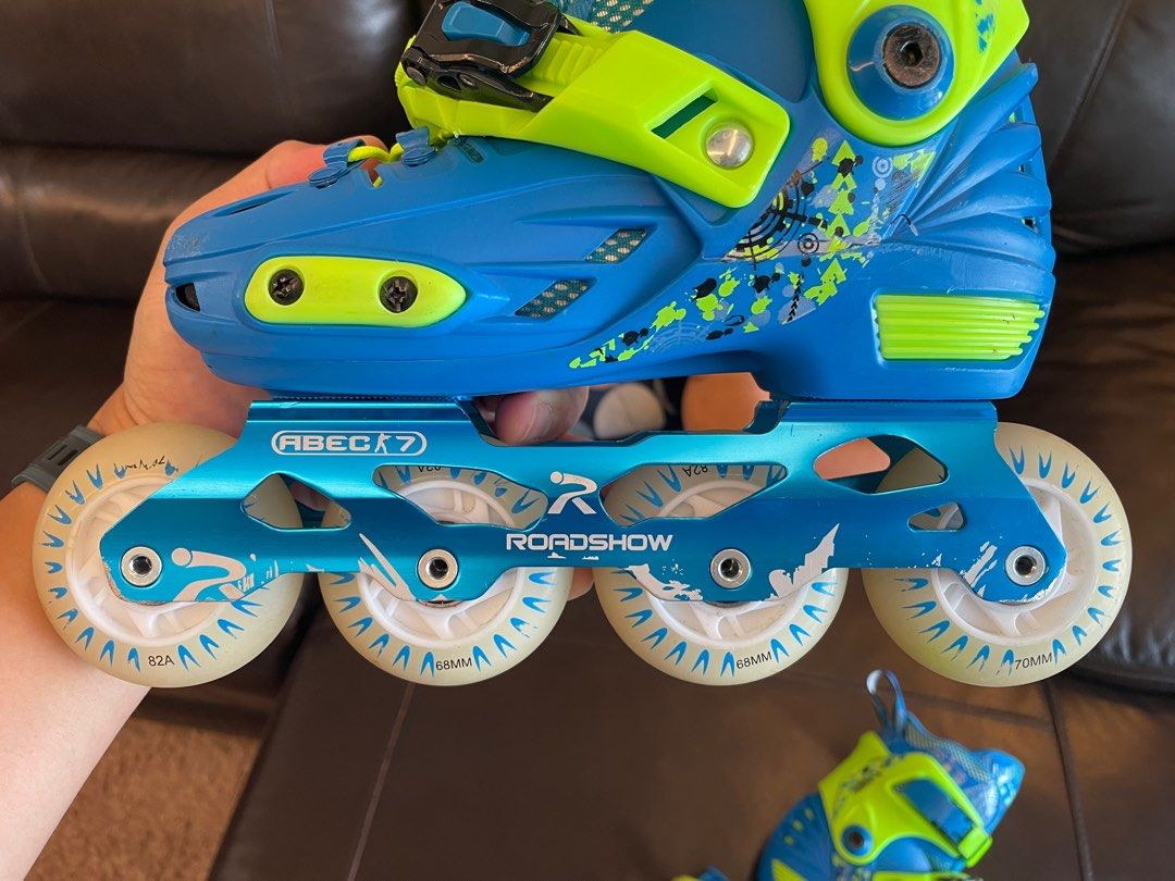 Rollerblades for kids adjustable size and super smooth wheels, Sports