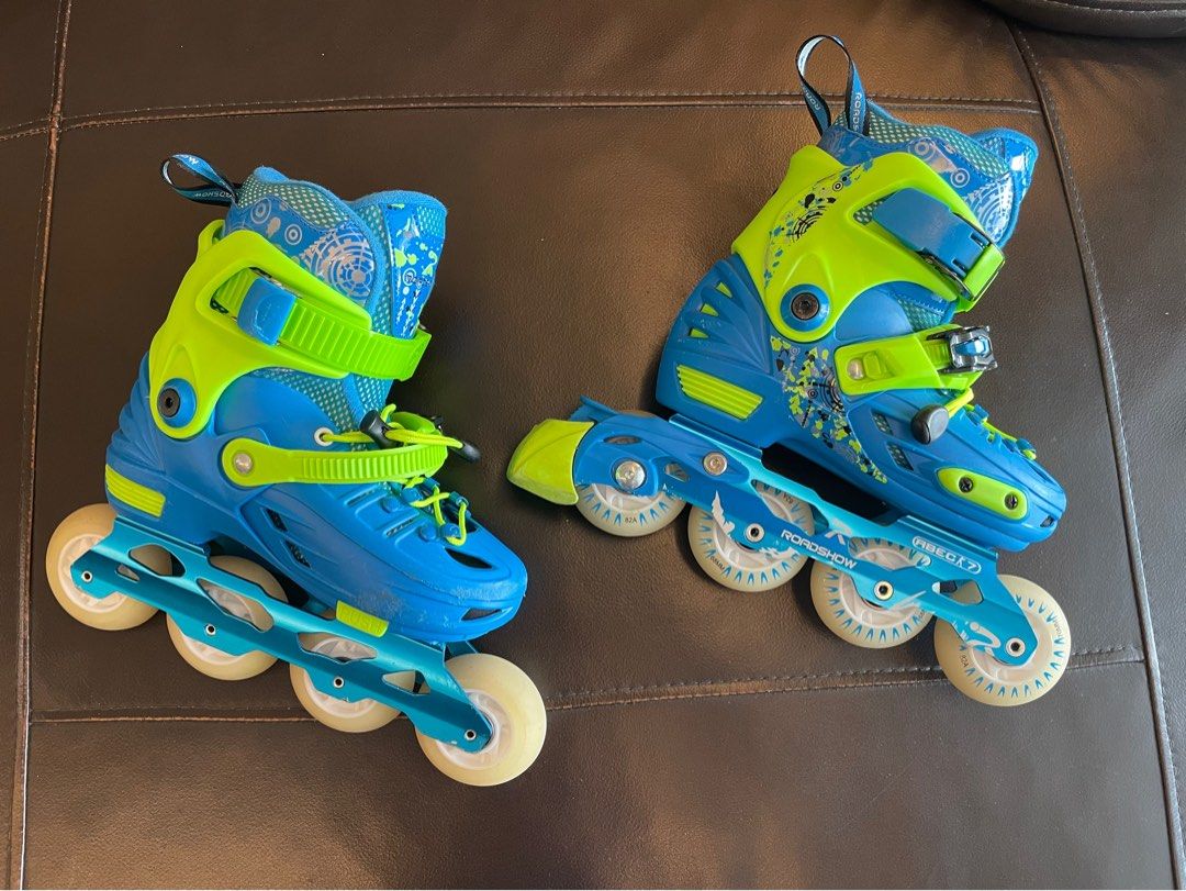 Rollerblades for kids adjustable size and super smooth wheels, Sports