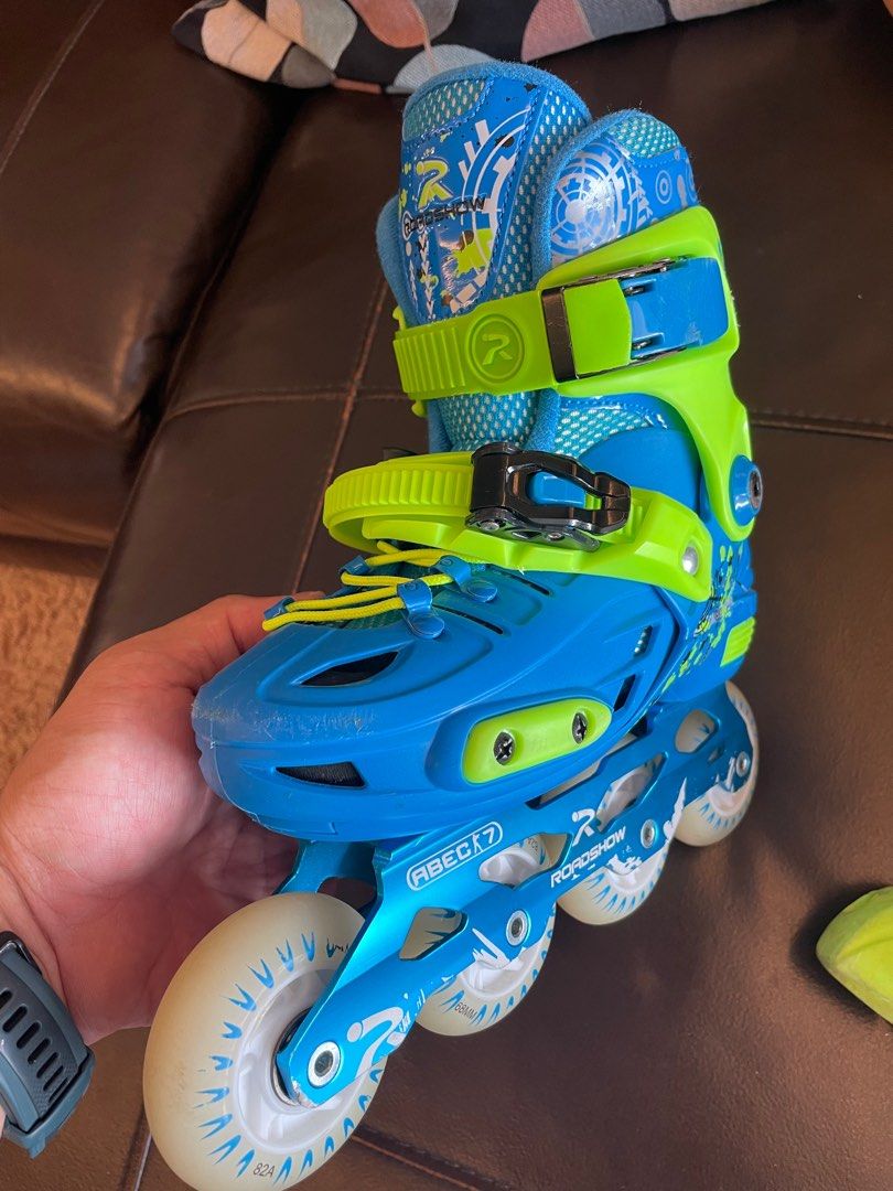 Rollerblades for kids adjustable size and super smooth wheels, Sports