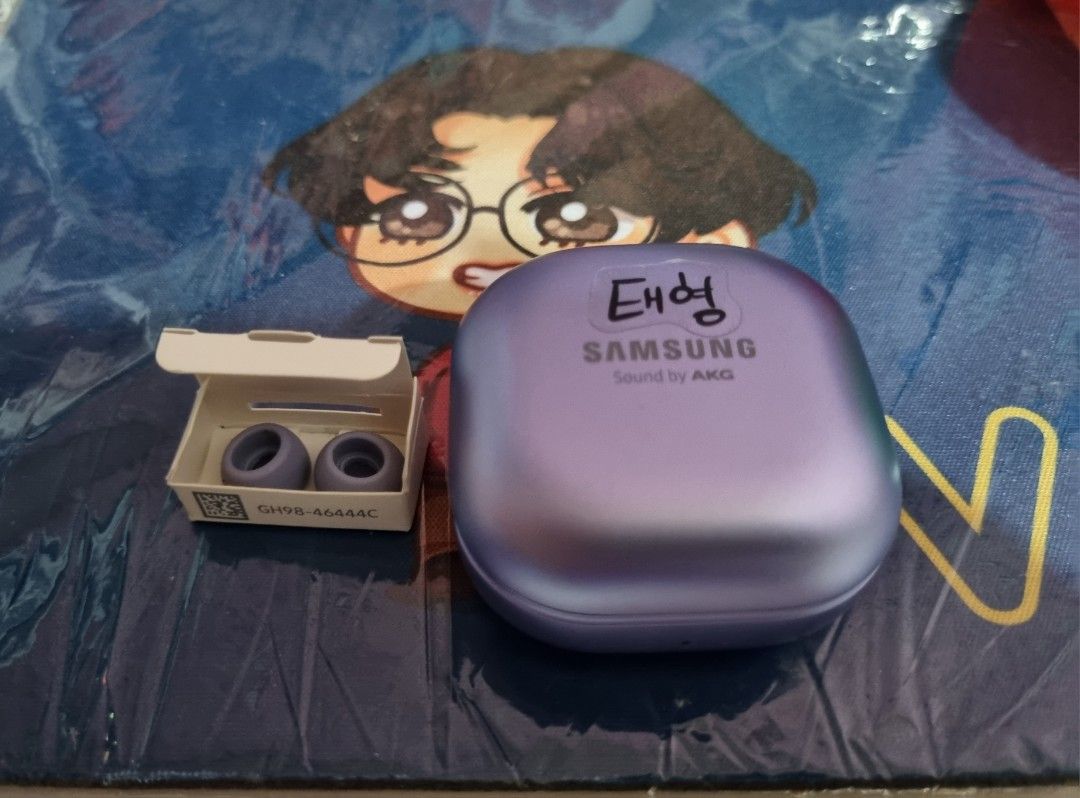 SAMSUNG Galaxy Earbuds Pro Purple with box (Category: Earphones) located in Caloocan City. Submitted by jaslynlava65430 (Listing ID 1228339703, Image 2). Description: Likely brand new since rarely used bought it for P9,990.