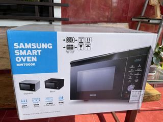 Samsung Smart oven mw7000k