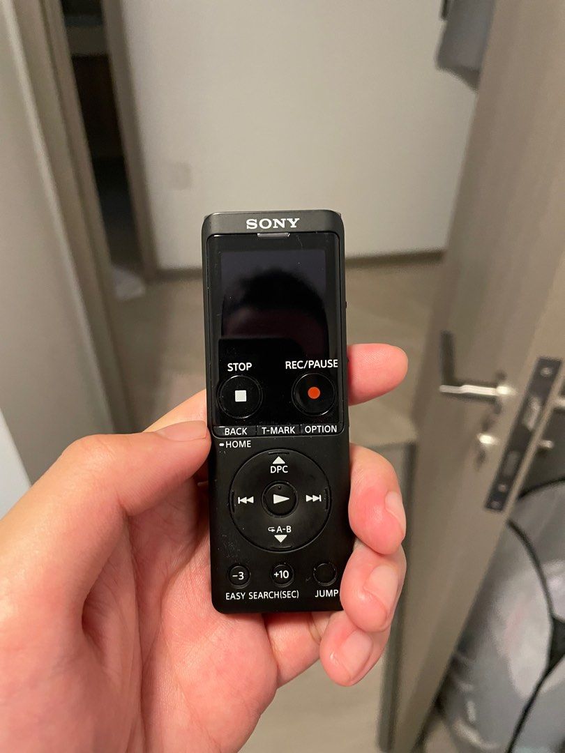 Sony ICDUX570F Digital Voice Recorder, Audio, Voice Recorders on Carousell