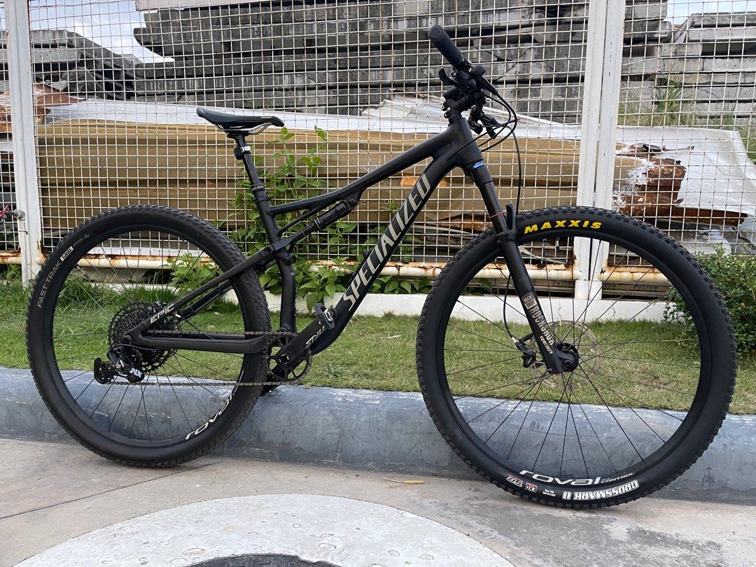 Specialized epic shop comp carbon 2019