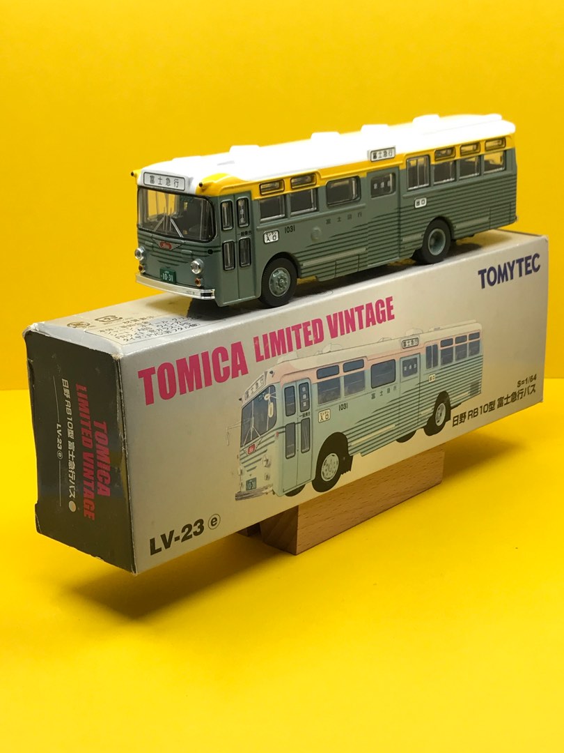  Tomica Limited Vintage Neo LV-23 e Hino RB10 Type