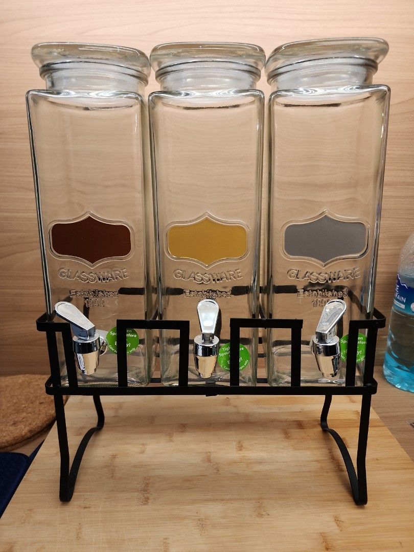 Triple drink dispenser on stand, TV & Home Appliances, Kitchen Appliances, Water Purifers