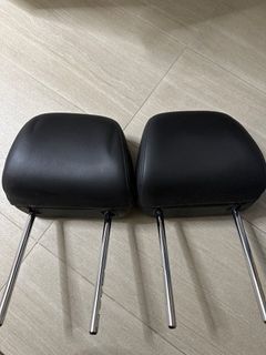 Volkswagen Tiguan headrest