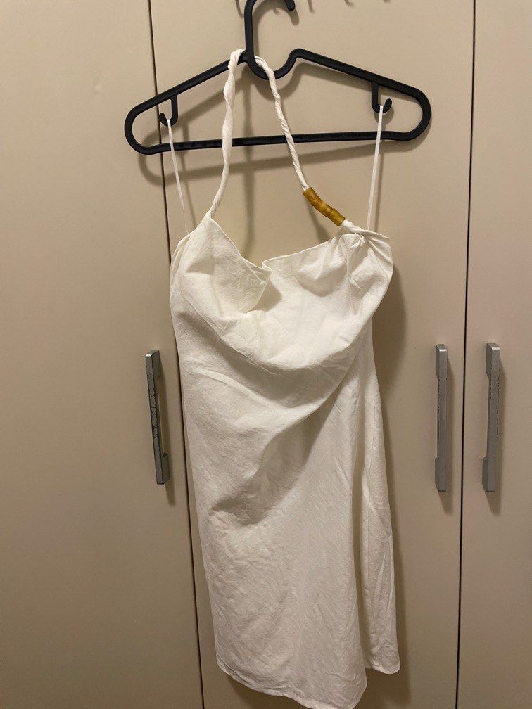 Zara white short dress as seen on Choi Seoeun in Singles Inferno