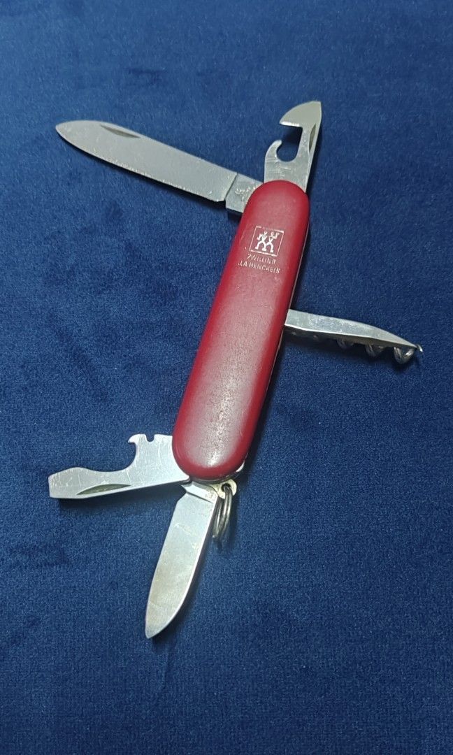 ZWILLING J.A. HENCKELS pocket knife, Sports Equipment, Hiking & Camping
