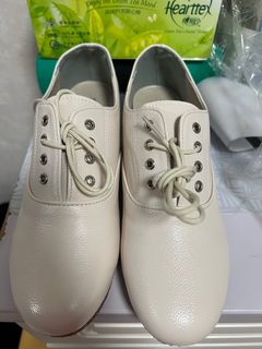 （分類：）位於 。 由 Clairol 提交（商品編號 1228516080，圖片 1）。簡介： 。