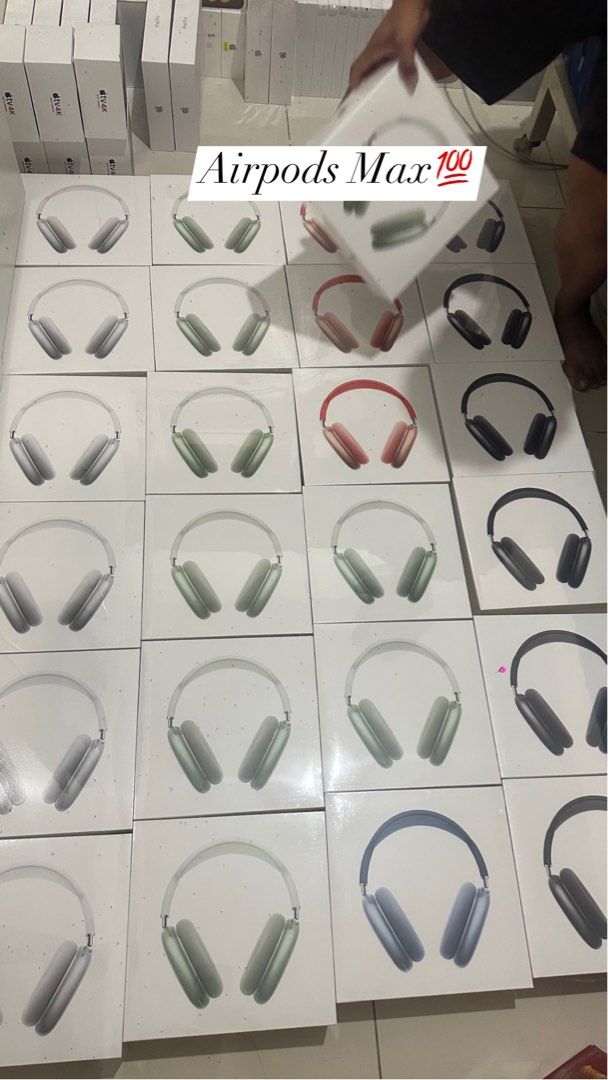 Airpods Max (Category: Earphones) located in Quezon City. Submitted by madamsgadgetsshop (Listing ID 1228558300, Image 1). Description: .