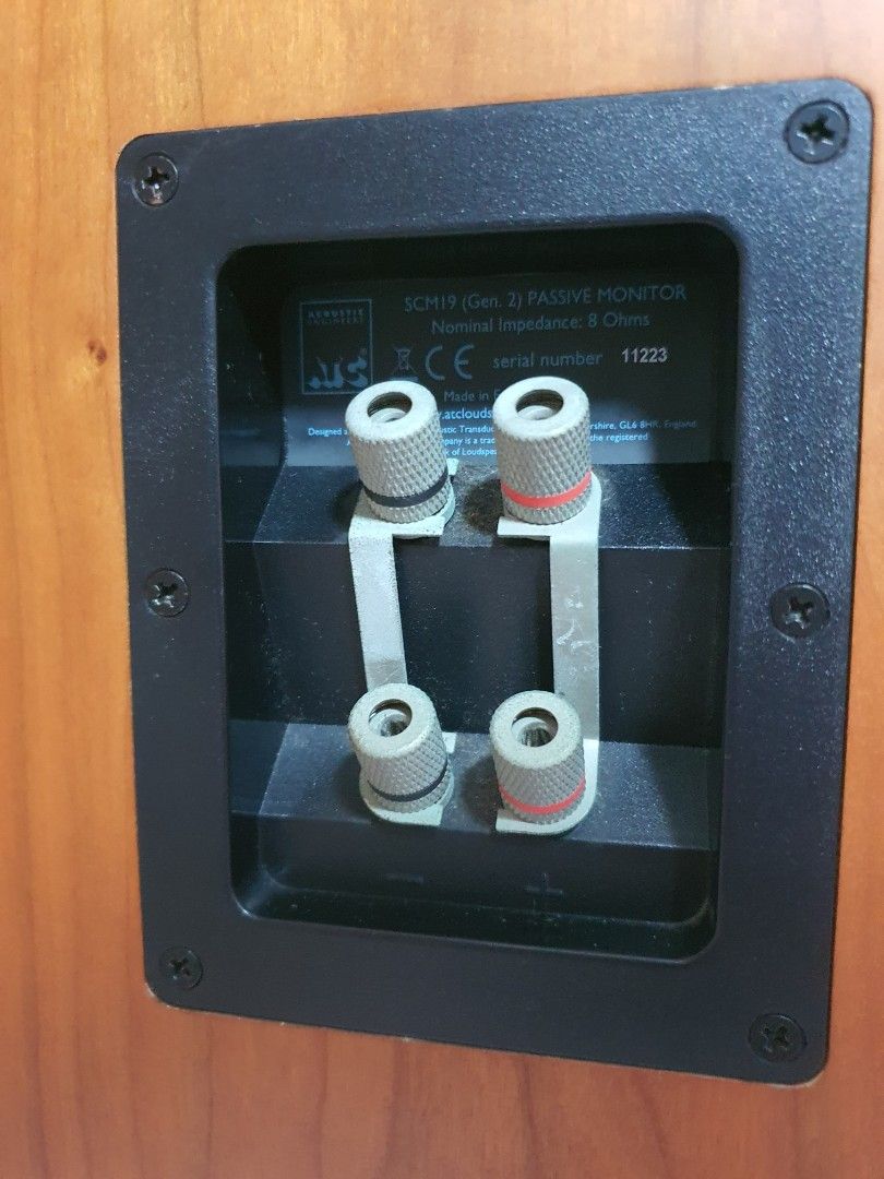 ATC SCM 19V2 speaker