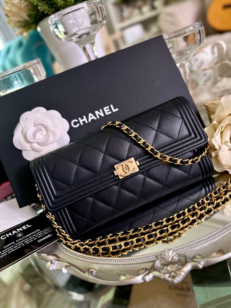 Authentic Chanel Boy Flap Wallet with WOC converter, Women's Fashion, Bags  & Wallets, Wallets & Card Holders on Carousell