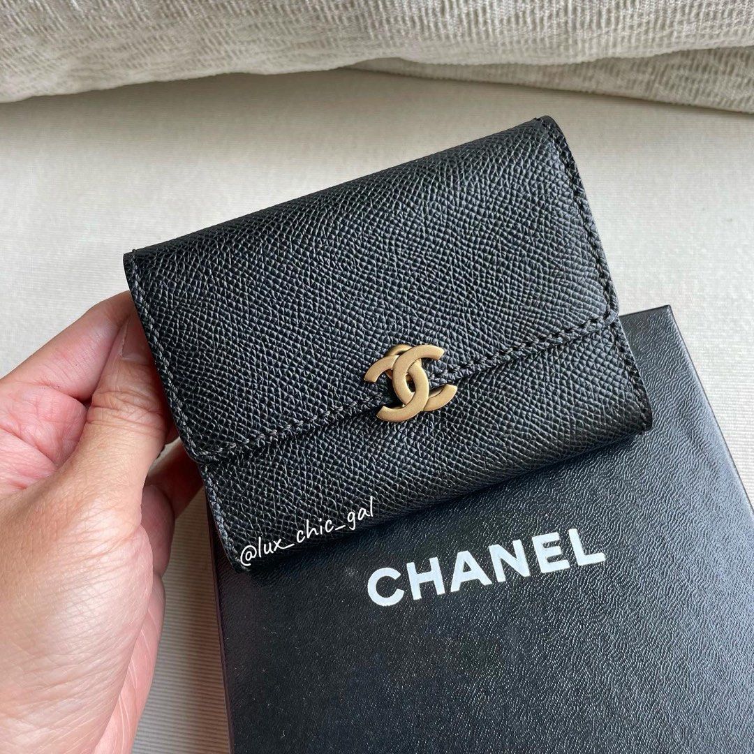 AUTHENTIC CHANEL Caviar Card Holder Case 24k Gold Hardware ❤️, Luxury, Bags  & Wallets on Carousell