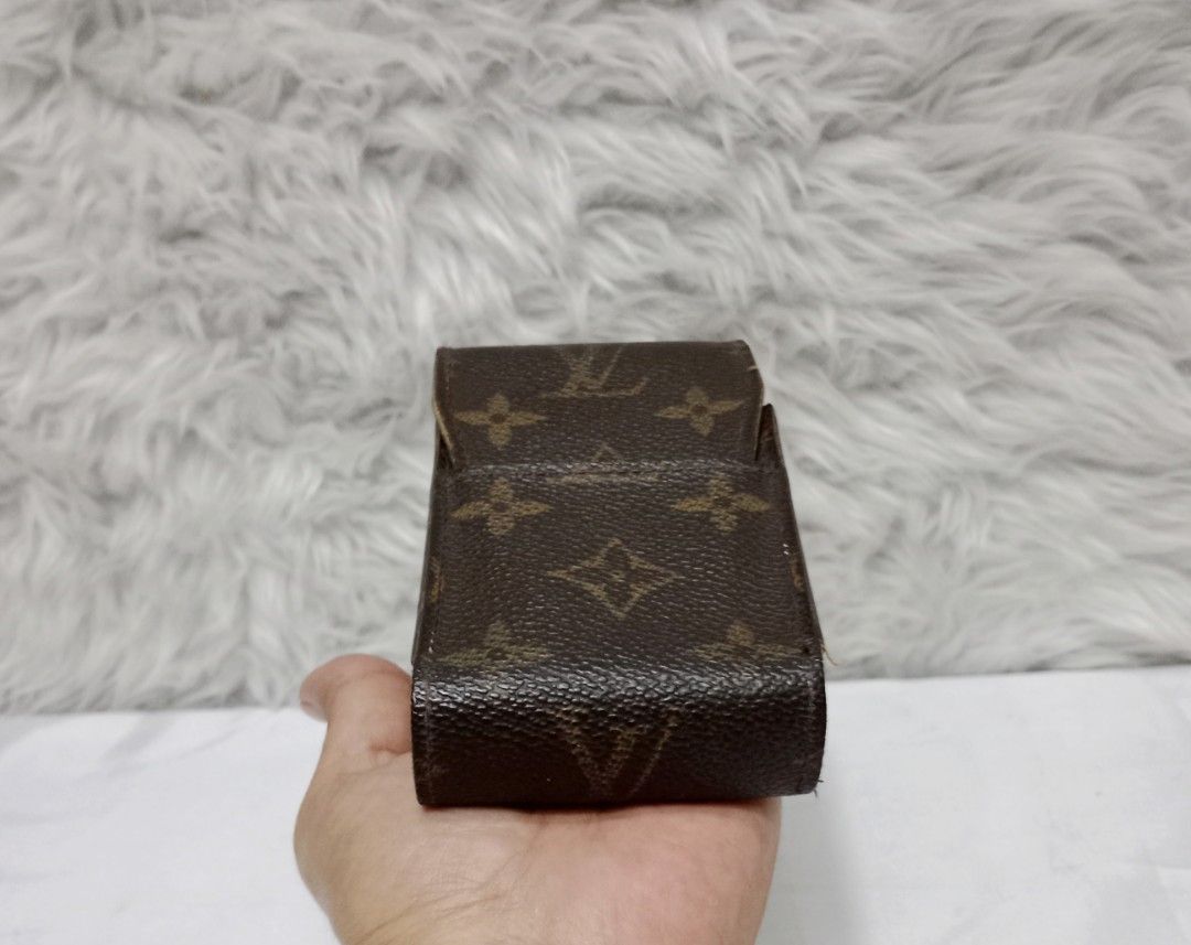 Authentic Louis Vuitton Case (Category: Cases & Sleeves) located in Caloocan City. Submitted by sassypurchased (Listing ID 1228455168, Image 3). Description: Authentic Louis Vuitton Case 3,499 Good condition, with usual sign of usage From Japan Preloved Shop NOT UKAY SOURCE NO HAGGLING PLS H-4.5 L-2.5 W-1 inches approx DETAILS ARE POSTED IN THE PIC ♥️Sold as is. What you see is what you get. Price reflects condition ♥️Please manage your expectati