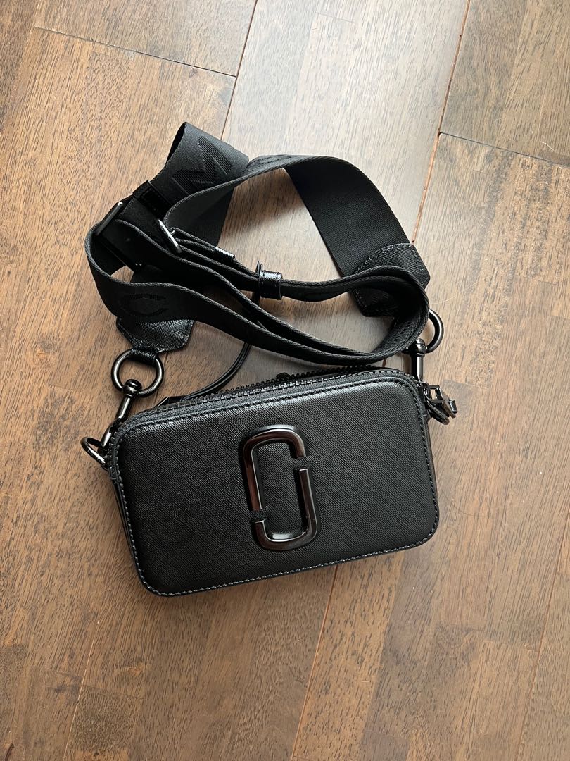 Authentic Marc Jacobs Snapshot Camera Bag Black on Carousell