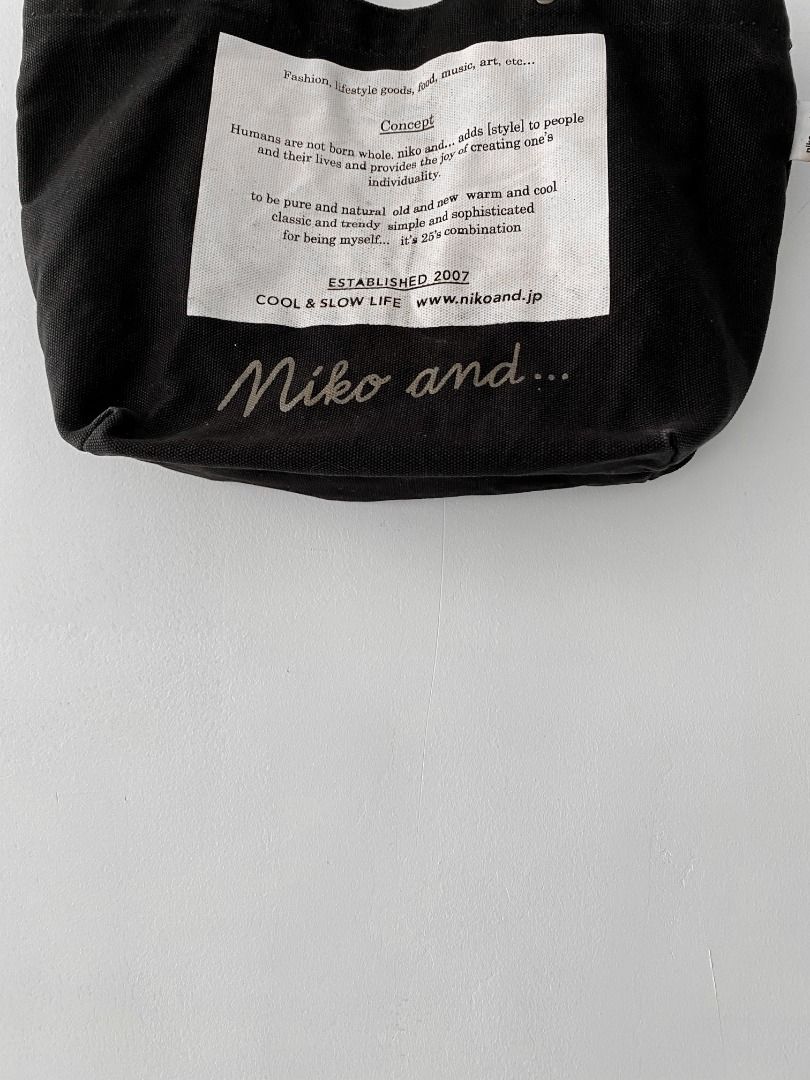 Authentic Niko and... Organic Cotton Handbag (Category: Tote Bags) located in Iloilo. Submitted by sasukejd (Listing ID 1228523722, Image 3). Description: Dimensions: 10x14 Issue: Needs zipper replacement (extra zipper and puller already provided with the product) .