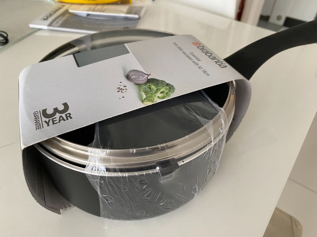 Brabantia sauce pan 18cm, Furniture & Home Living, Kitchenware