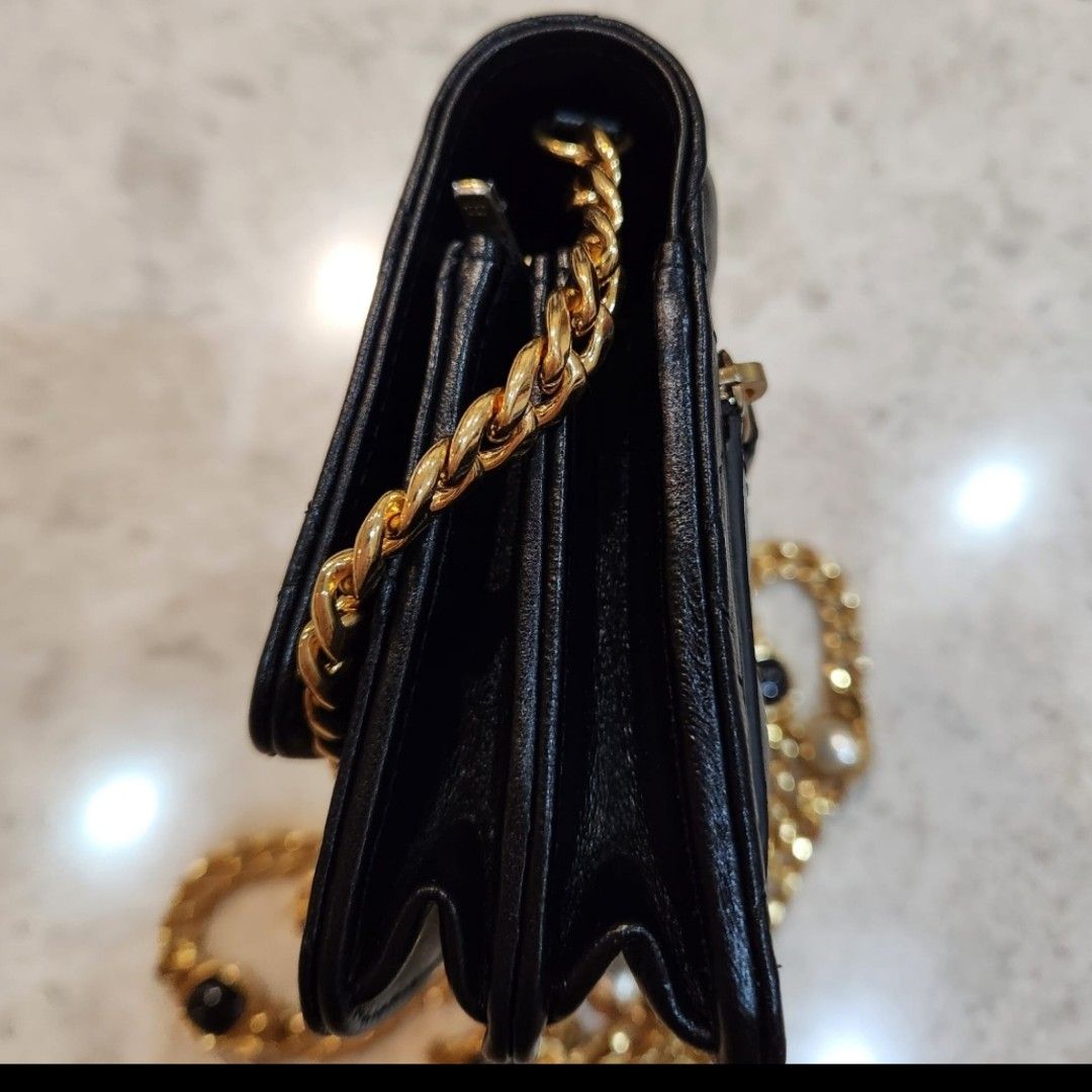 🔥Chanel Maxi🔥, Luxury, Bags & Wallets on Carousell