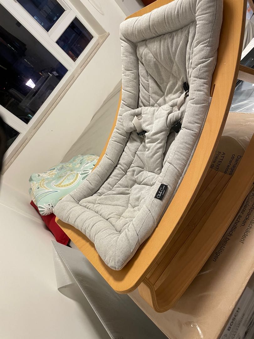 Charlie Crane baby bouncer, 兒童＆孕婦用品, 兒童傢具, 兒童傢具 桌子及椅子 Carousell