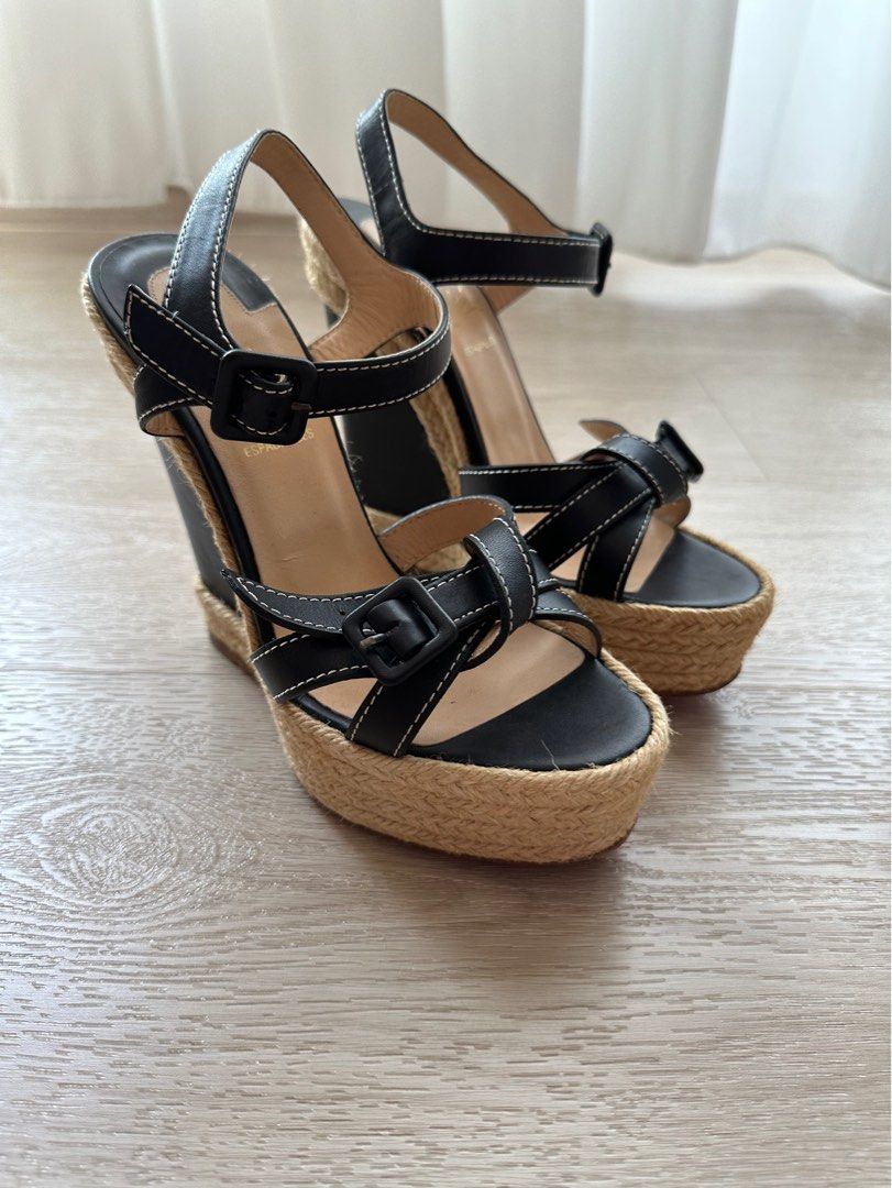 Christian louboutin hot sale wedges black