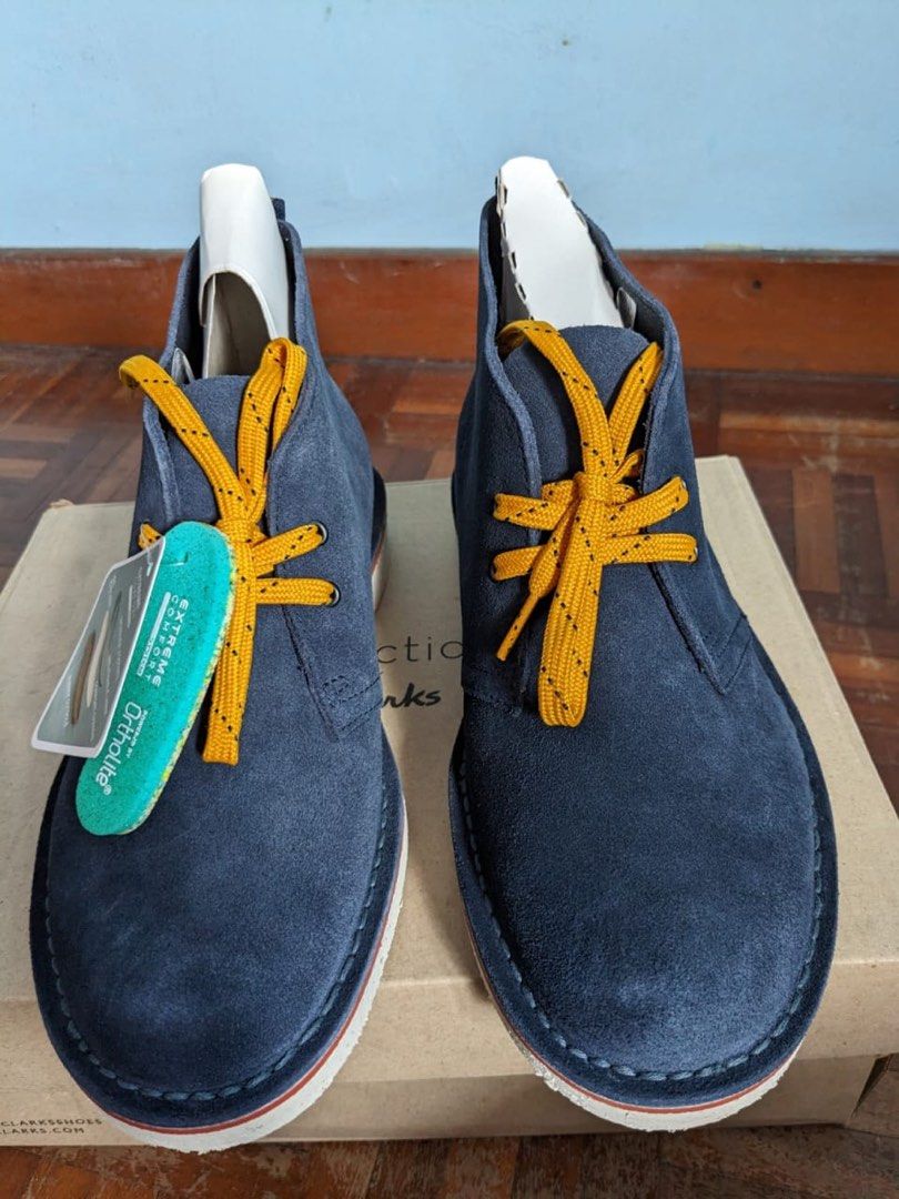 Clarks hotsell navy blue