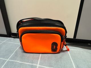 （分類：）位於 。 由 buybuyzero 提交（商品編號 1228489257，圖片 1）。簡介： 。