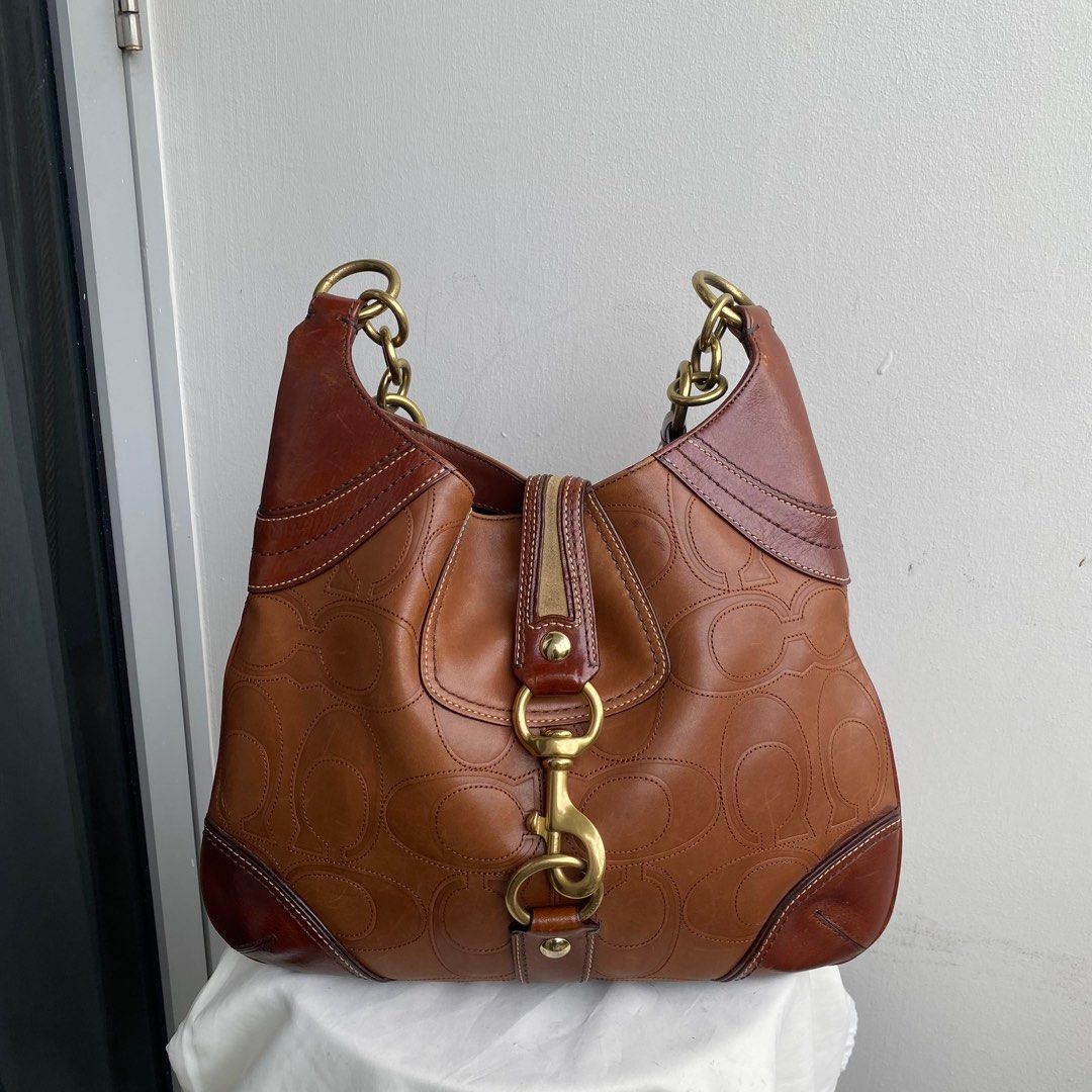 Vintage Coach Shoulder Bag, Women's Fashion, Bags & Wallets, Shoulder Bags  on Carousell