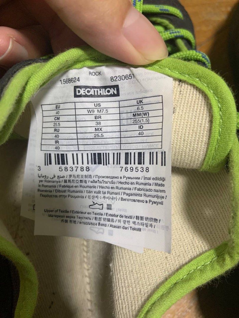 Decathlon bouldering/climbing shoes, Sports Equipment, Other Sports