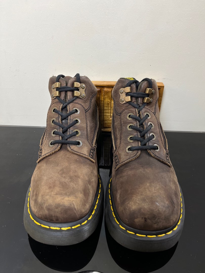 DR MARTENS 8A19 / UK 10, Men's Fashion, Footwear, Boots on Carousell