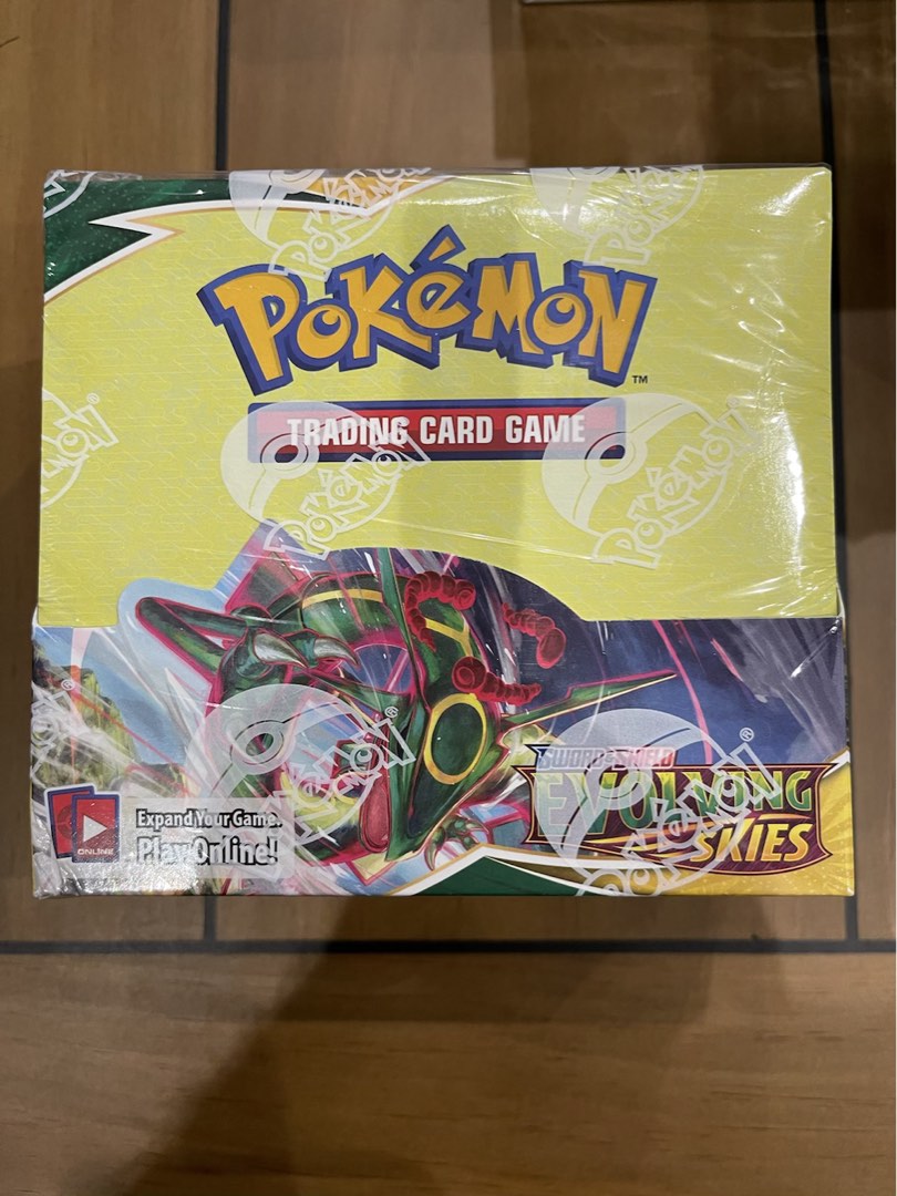 Evolving Skies Booster Box, Hobbies & Toys, Memorabilia & Collectibles