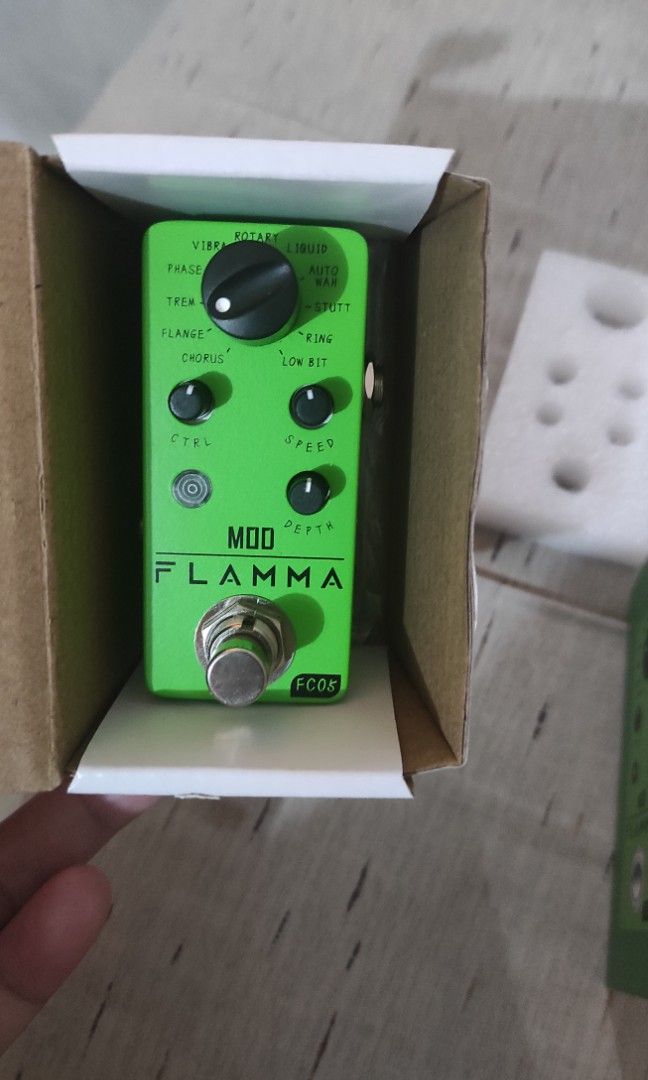 Flamma FC05 Modulation Effects Pedal, Hobbies & Toys, Music & Media ...
