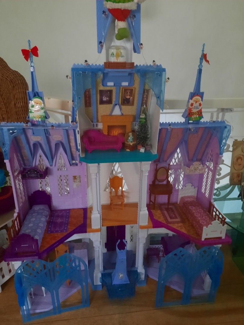 Frozen 2 Castle Playset Dollhouse, Hobbies & Toys, Toys & Games on