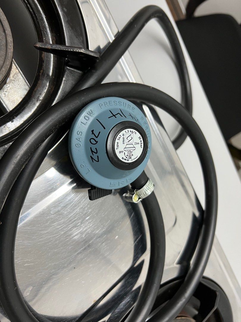 Gas Stove with filled Gas tank and hose pipe, TV & Home Appliances