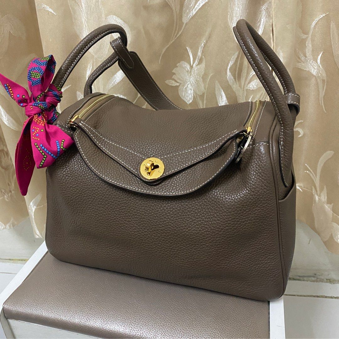 Hermes Lindy 26 gold Etoupe, Luxury, Bags & Wallets on Carousell