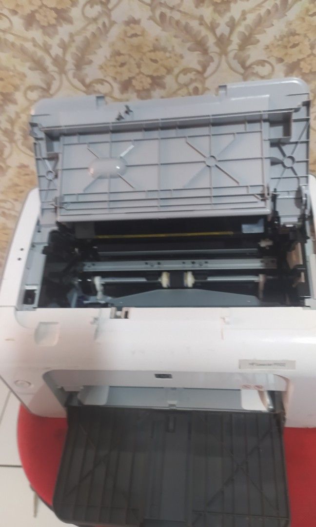 Hp Laserjet p1102, Elektronik, Lainnya di Carousell