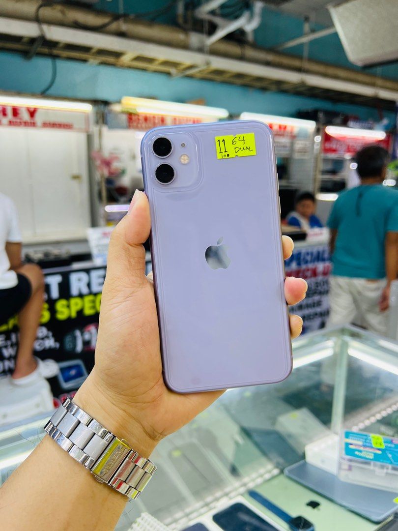 iPhone 11 64GB 100BH Openline Dualsim 99%smooth no issues (Category: iPhone 11 Series) located in San Juan City. Submitted by saabangadgetshop (Listing ID 1228537267, Image 1). Description: "PTPA ADMIN" Onhand | SLIGHTLY USED iPhone 11 64GB OPENLINE DUALSIM HONGKONG VARIANT Battery Health 100% NO HIDDEN ISSUES NO HISTORY OF REPAIR 99%Smooth TEST TO SAWA RESET ALL YOU WANT NOT REFURBISHED AUTHENTIC PHONE ALL WORKING 🆓Freebies ✅20w adaptor w/cable
