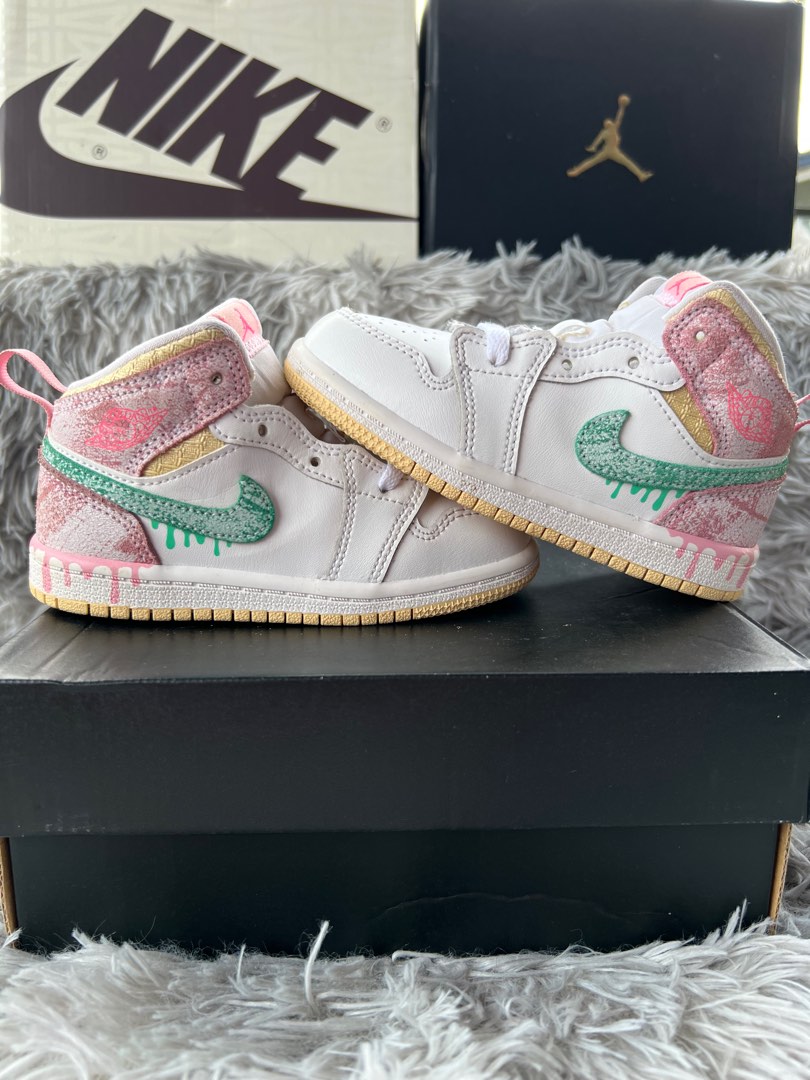 Jordan 1 Mid "Paint Drip" on Carousell