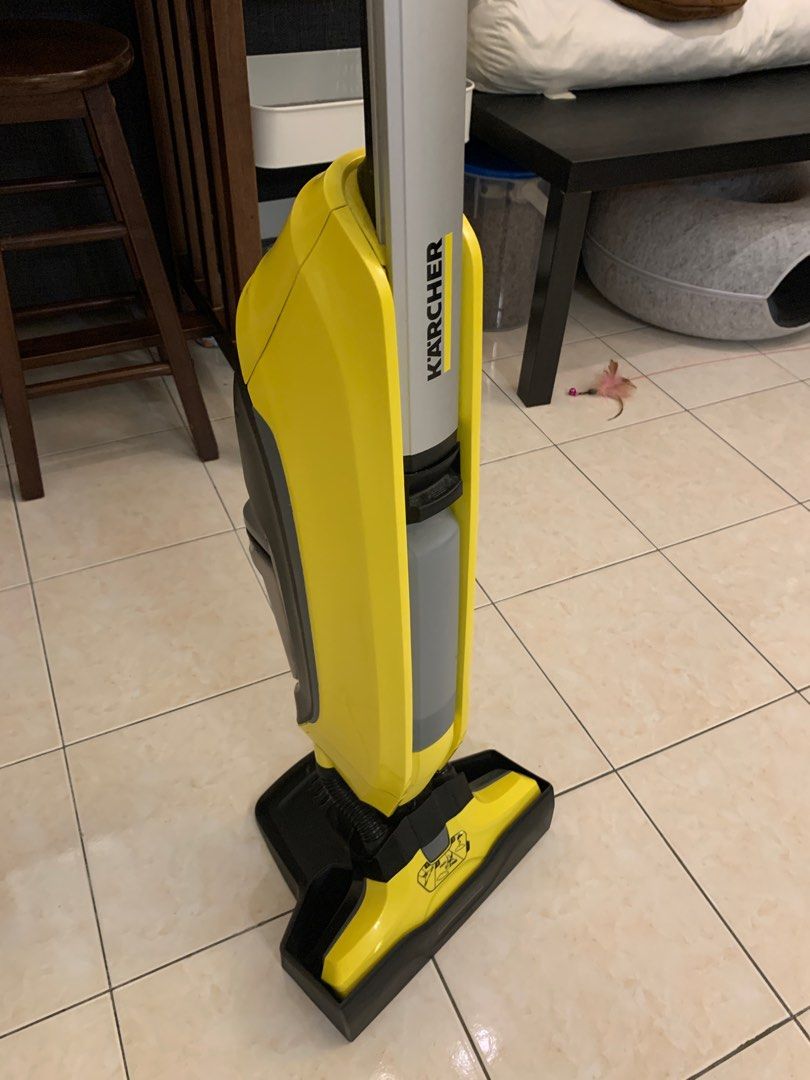 Karcher Floor Cleaner/Mop Cordless, TV & Home Appliances, Vacuum