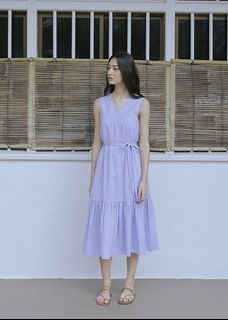 🍒LB Lovet Bonito LoveBonito Arnelle Ruffle Hem Trapeze Dress In Black / Lavender Lilac (M)