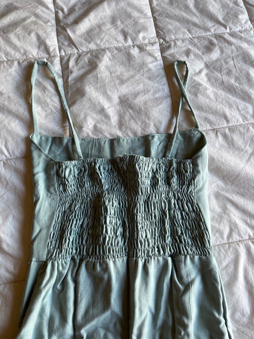 Linen dress (Category: Dresses) located in Quezon City. Submitted by phantom_reader (Listing ID 1228520559, Image 3). Description: Linen Smocked back Have two colors (lilac and sage) Bought for 999 each + shipping (~1,150 total) Too small on me ): .