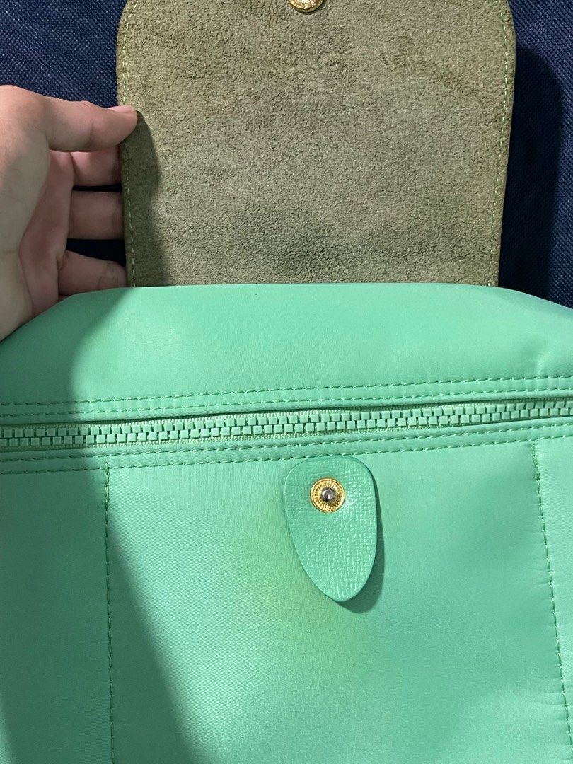 Long Champ Backpack (Category: Backpacks) located in Pototan. Submitted by cconst (Listing ID 1228457725, Image 3). Description: -Medium size backpack -Meron lang stain dahil sa pag laba pero keri lang naman Shipping shouldered by buyer No COD Payment first thru Gcash Courier: J&T .