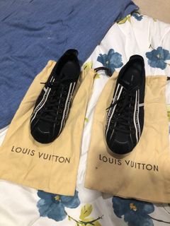 WTS Louis Vuitton LV Trainer x Nigo Duck White Size 7.5, Luxury, Sneakers &  Footwear on Carousell