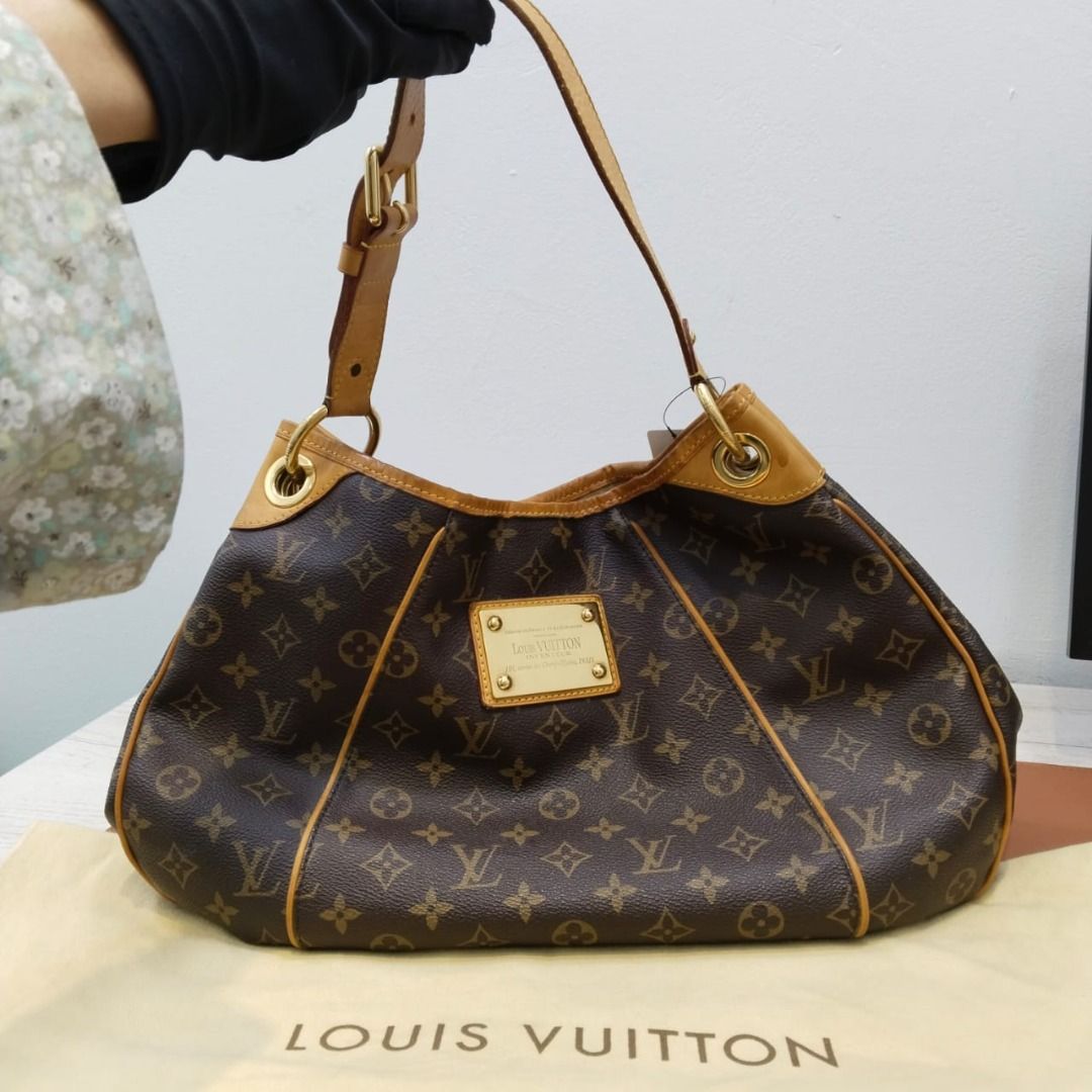 LV Louis Vuitton Galleria Tote Bag, Women's Fashion, Bags & Wallets, Tote  Bags on Carousell