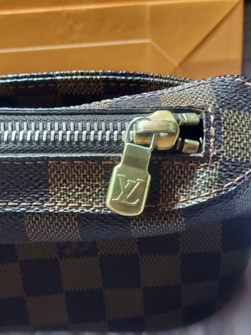 Louis Vuitton Geronimo's N51994 Damier Crossbody Bumbag