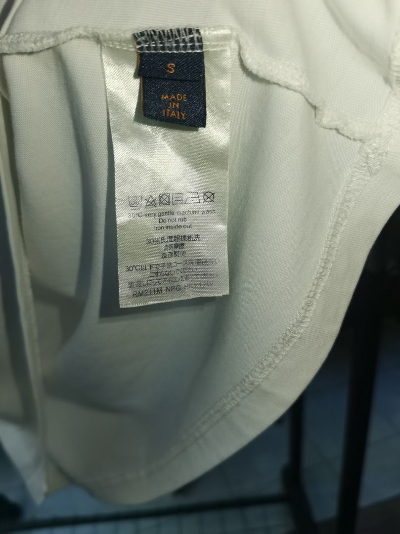 Louis vuitton pastel shirt (Category: Luxury Apparel) located in Maramag. Submitted by libran21 (Listing ID 1228398846, Image 3). Description: Excellent condition Small on tag but fits large 23x29.